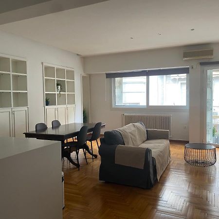 Apartment In Fancy Athenian Neighbourhood ภายนอก รูปภาพ